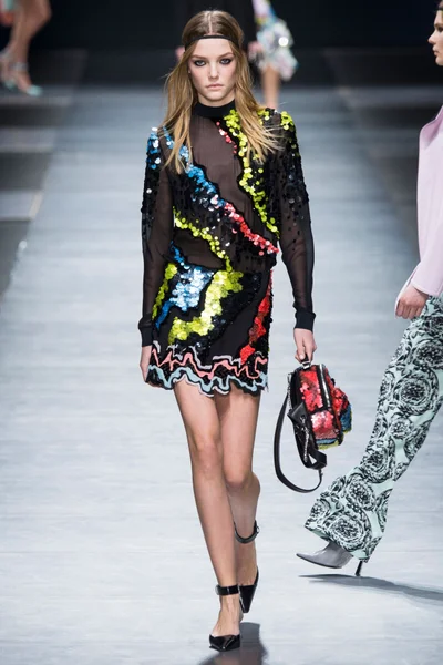 Look 53